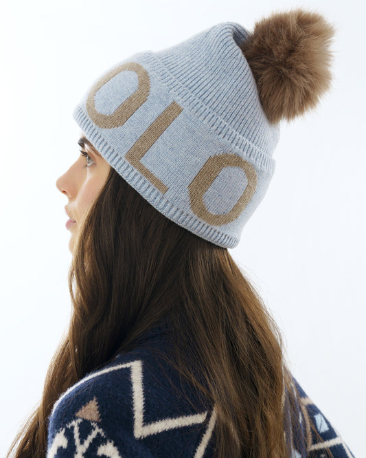 Beanie Abbie, stickad mössa med pom pom