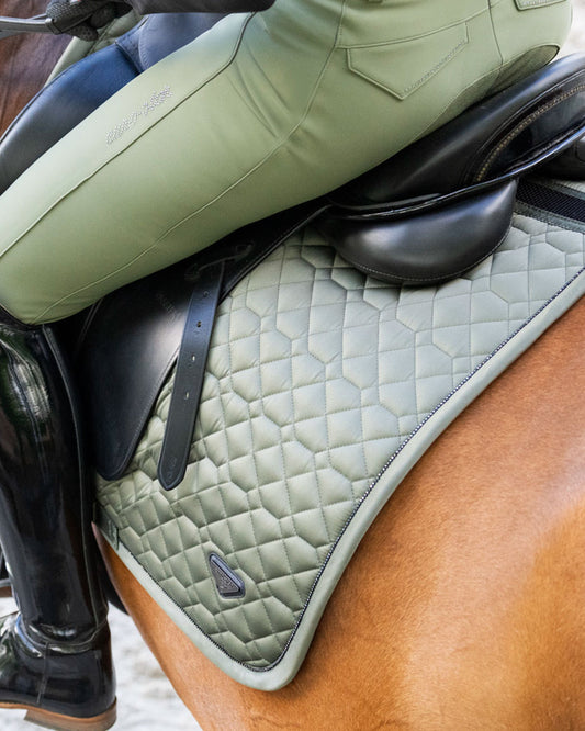 Saddlepad Cato DR, elegant dressyrschabrak