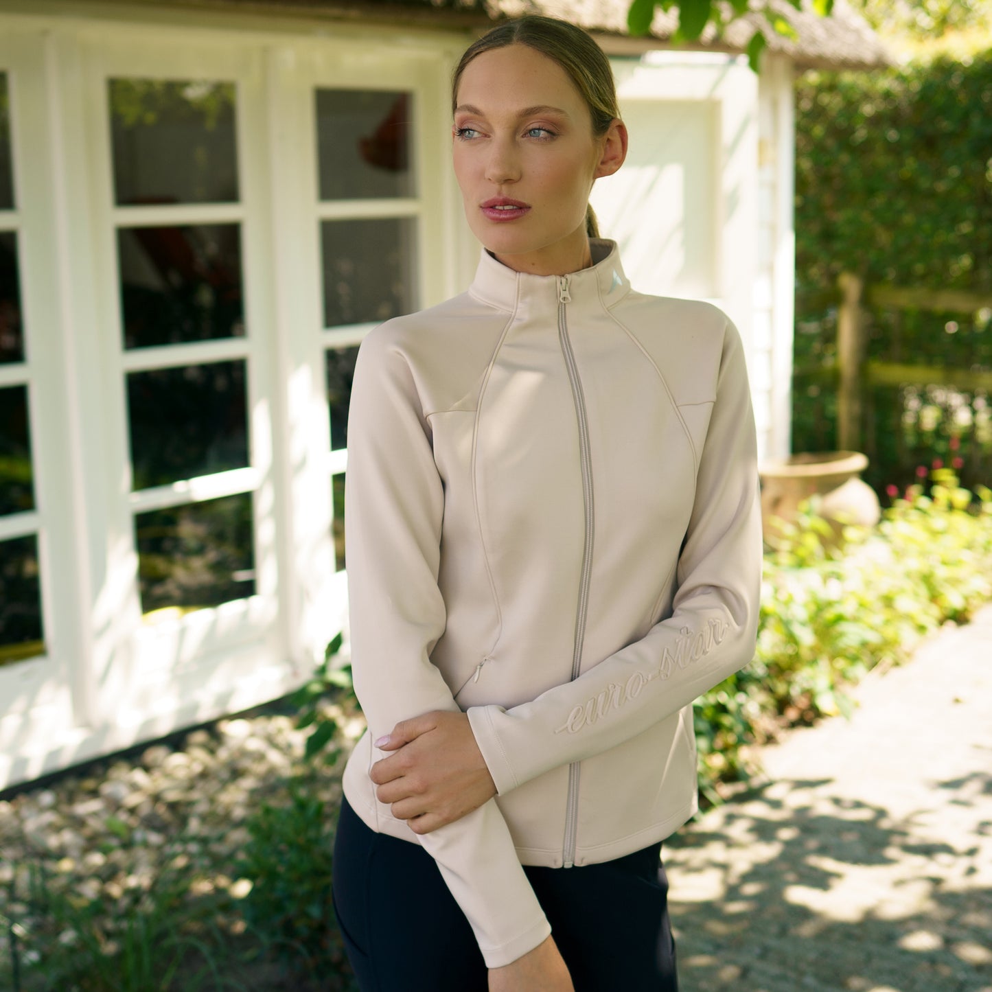 Tech Cardigan Serena, elegant tech cardigan