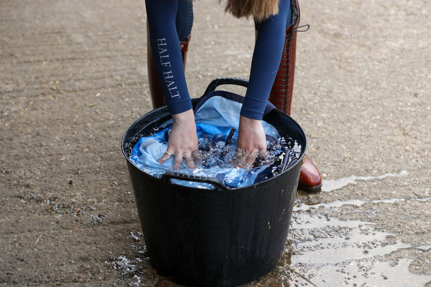 Quick Chill Rug with neck, kyltäcke som svalkar din häst!