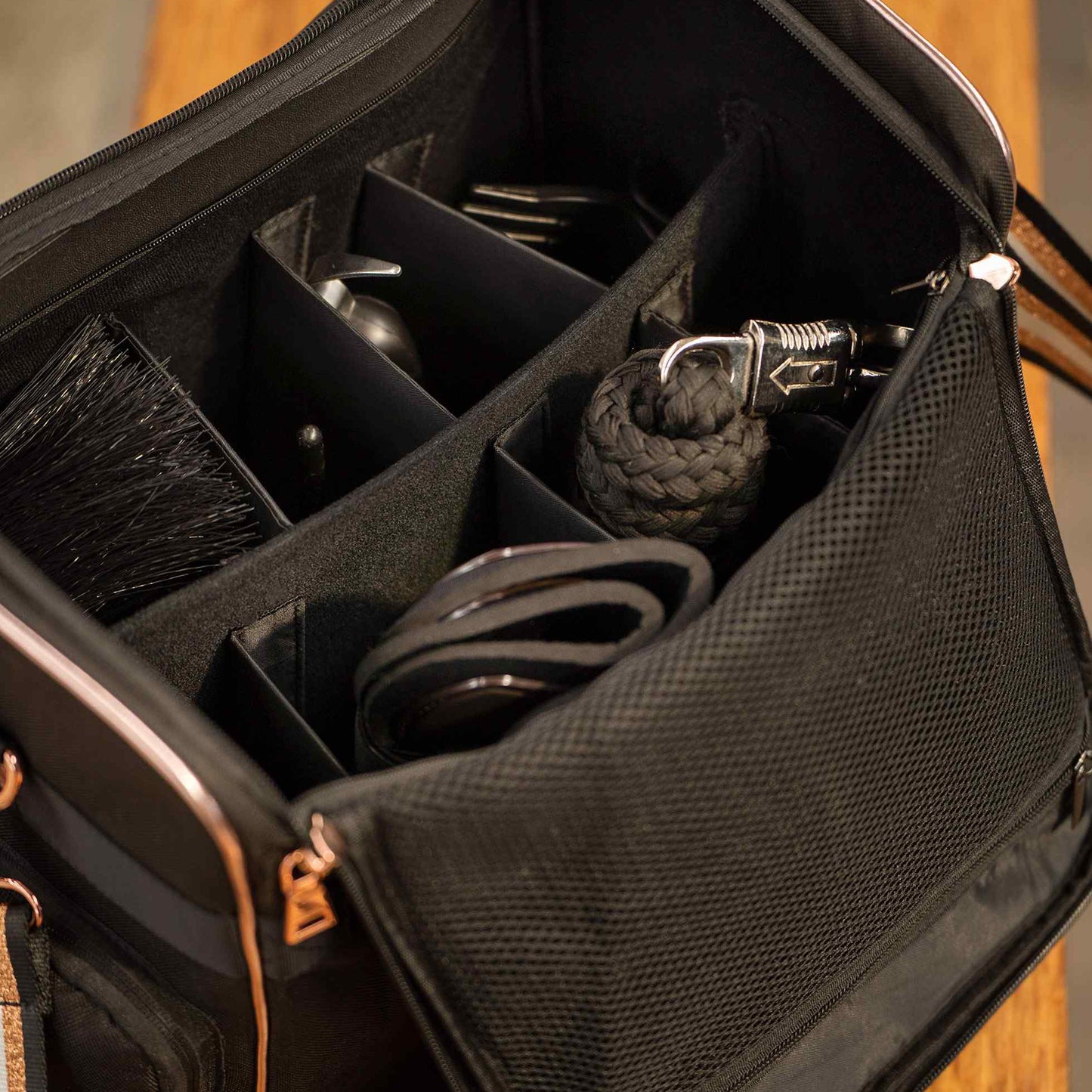 Imperial Riding Grooming Bag Shimmer & Shine, ryktväska med stil och finesser