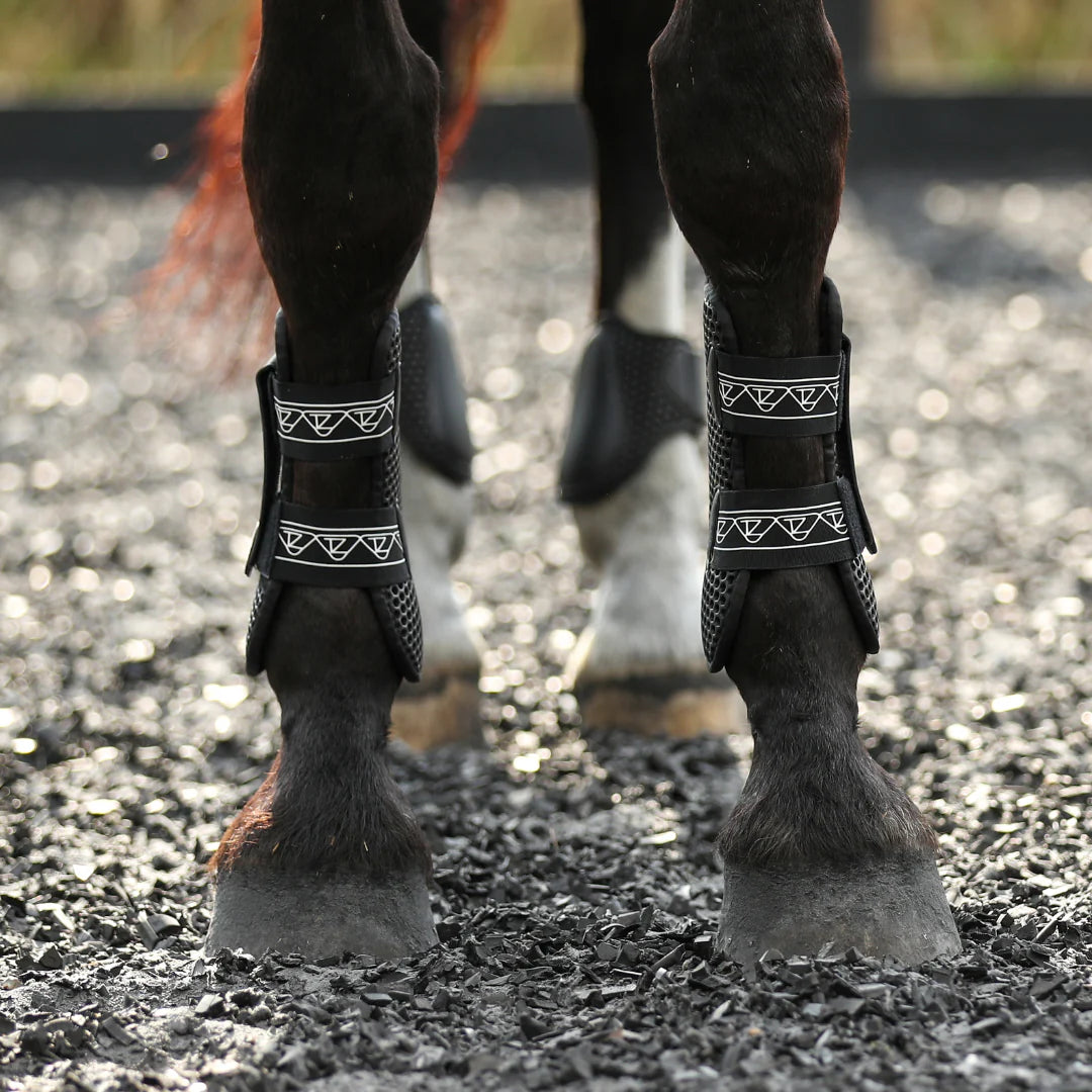 Tri-Zone Open Fronted Tendon Boots, nya generationens hoppskydd, flera färger
