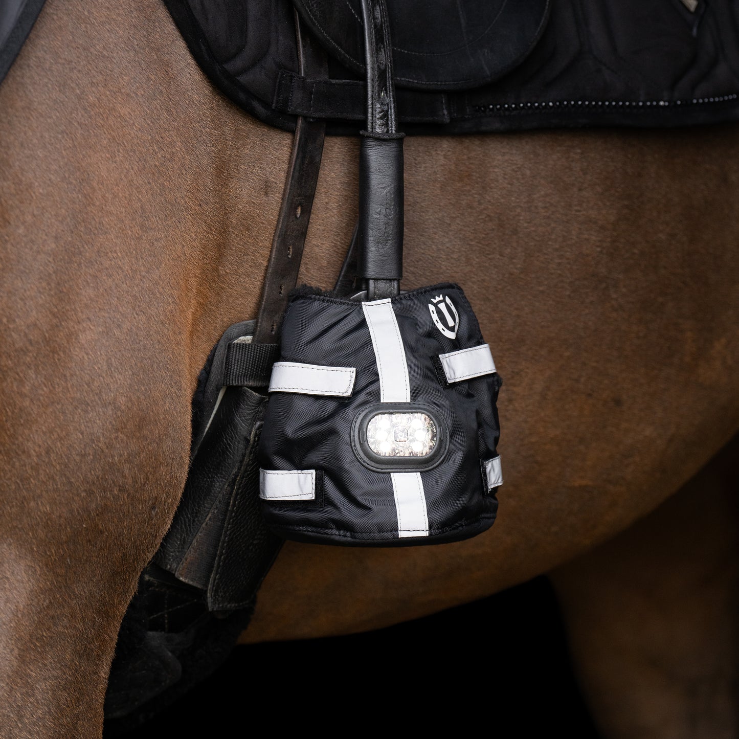 Stirrup toe warmer Luminous, reflekterande tåvärmare med LED-ljus