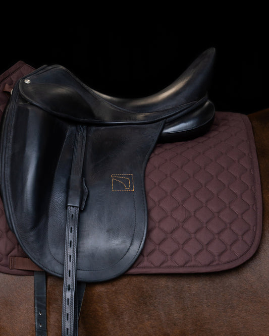 Saddlepad Basic DR, klassiskt dressyr schabrak