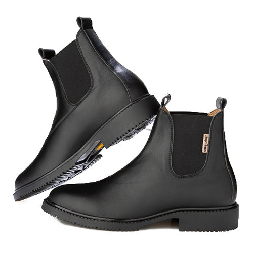 Eco Riding Freedom, ridskor av icke-animaliskt material