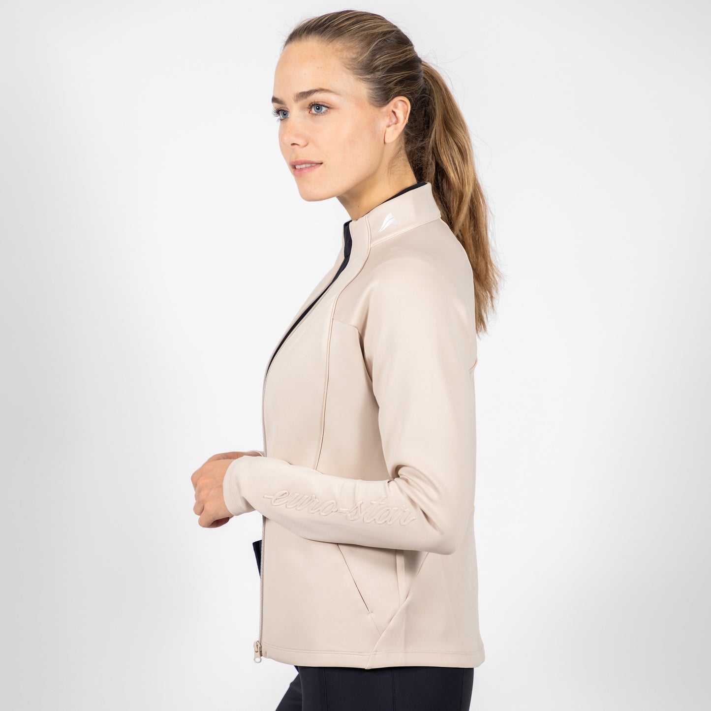 Euro-Star Tech Cardigan Serena, elegant tech cardigan