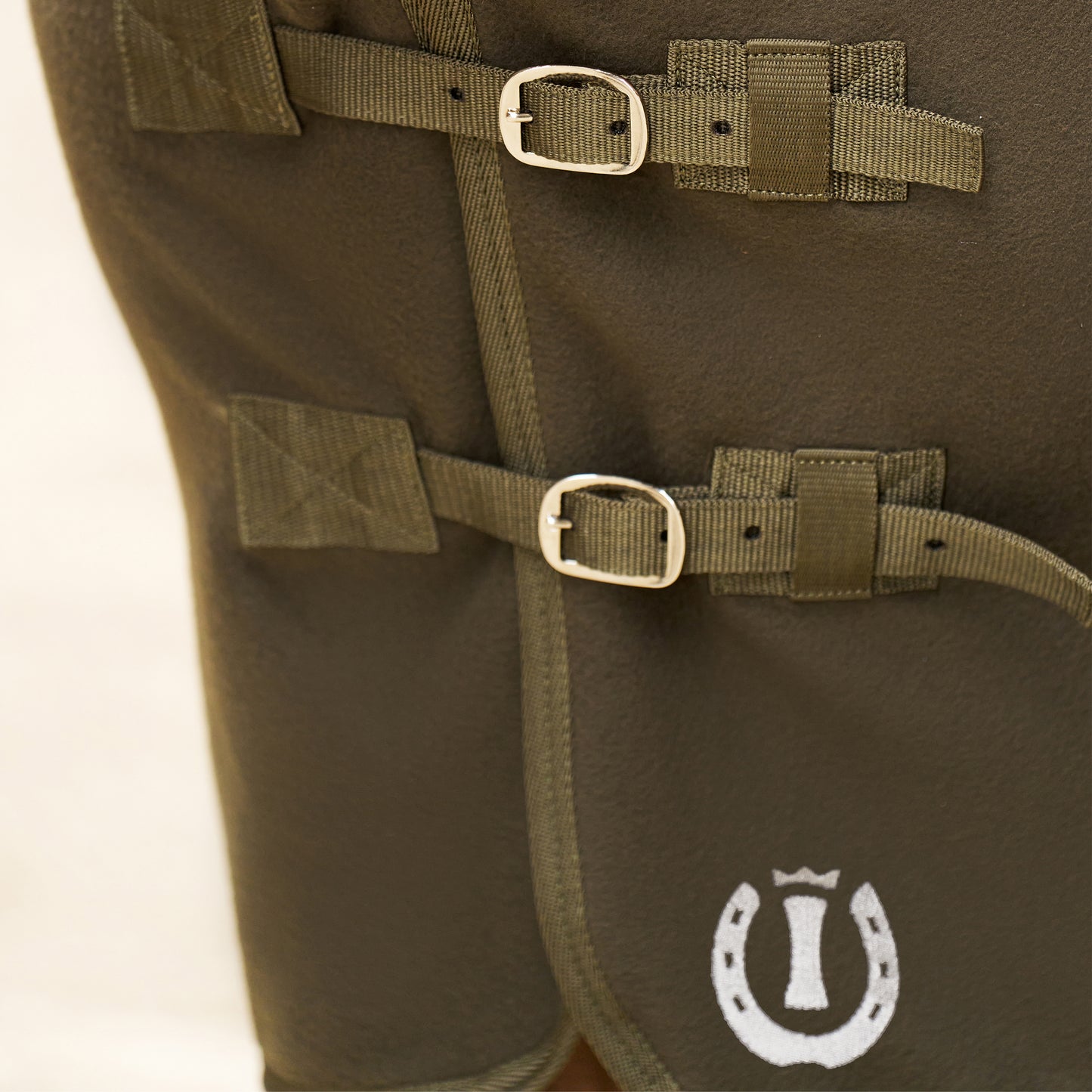 Fleece blanket Fundamental with neck, fleecetäcke med hals, flera färger