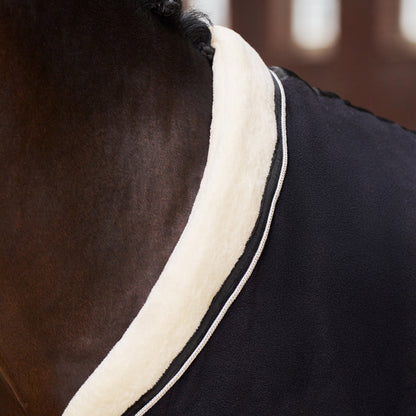 Fleece blanket Essential, lyxigt fleecetäcke, flera färger