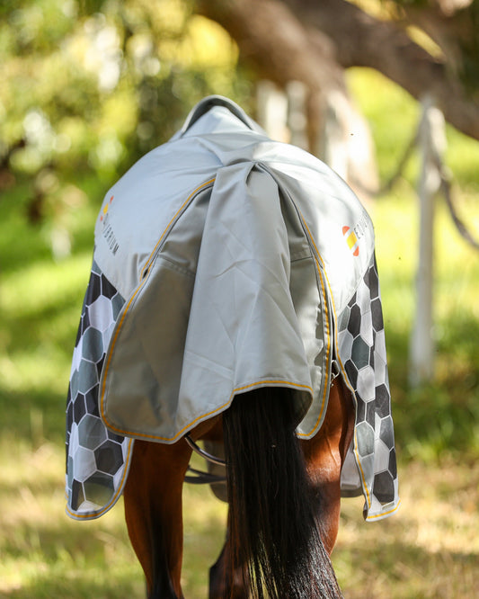 Field Relief Waterproof Fly Rug with Detachable Neck, vattentätt flugtäcke avtagbar hals