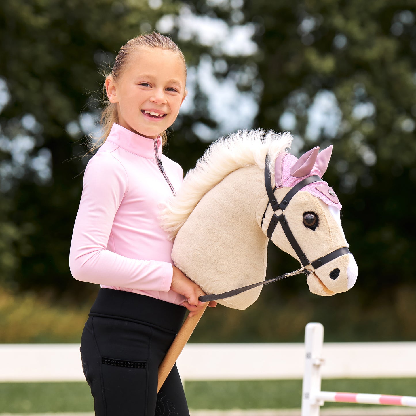 Hobby Horse Grand Prix, käpphäst med naturtrogen tjock man, flera färger