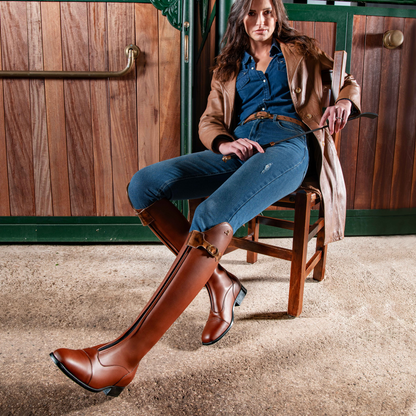 Impero, formskuren dressyrstövel i polomodell