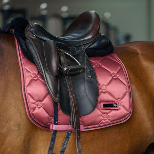 Imperial Riding Saddlepad Lovely DR, dressyrschabrak med quiltat mönster