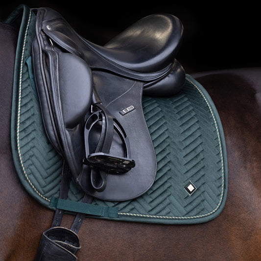 Imperial Riding Saddlepad Shadow DR, dressyrschabrak i sammet med quiltat mönster