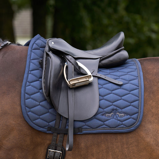 Saddlepad Joan, dressyrschabrak, flera färger